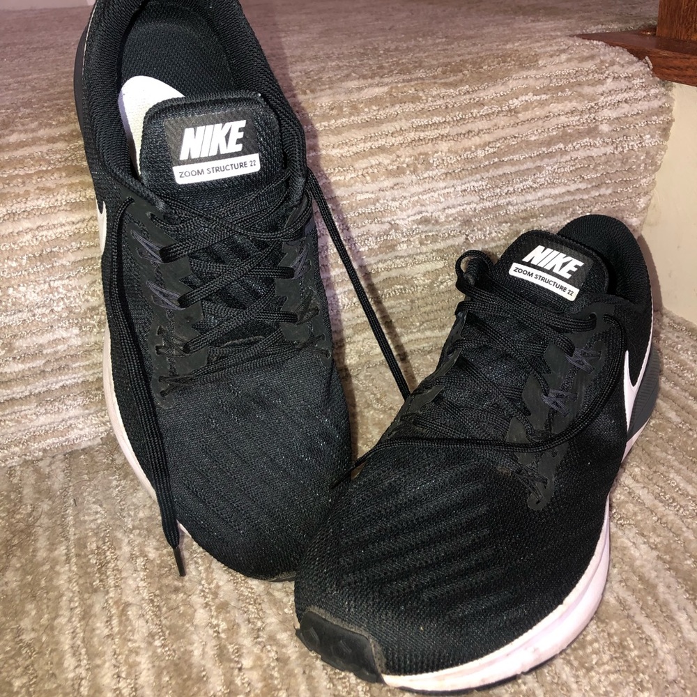Nike Air Zoom Structure 22 Running Shoe Mens Size 11